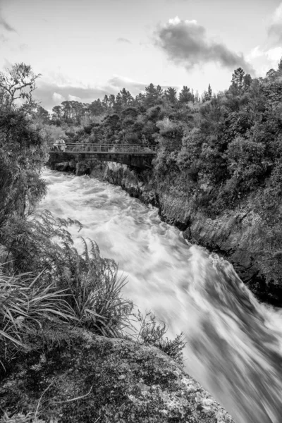 Poderosas Corrientes Agua Las Cataratas Del Huka Taupo Nueva Zelanda —  Fotos de Stock