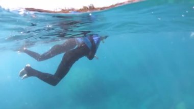 Avustralya 'daki WhitSunday Adaları Denizi' ne dalıyoruz.