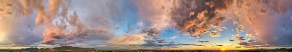 Vue Aérienne Panoramique Imprenable Sur Ciel Couchant Beaux Nuages Couleurs — Photo