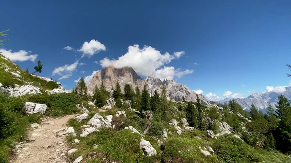 Cinque Torri Talyan Alpleri Beş Kulenin Dağ Zirvesi — Stok fotoğraf