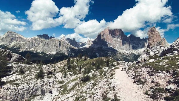 Cinque Torri 意大利阿尔卑斯山 五座塔顶山 — 图库照片