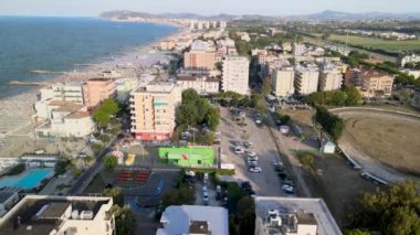 Misano Adriatico, İtalya. Yaz mevsiminde İHA 'dan hava görüntüsü