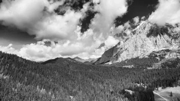 Yazın Dolomite Dağları Nın Güzel Hava Manzarası — Stok fotoğraf