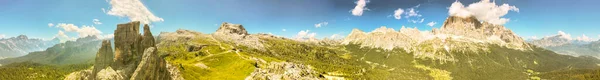 Cinco Torres Alpes Italianos Increíble Paisaje Verano Dolomite Mountain Peaks — Foto de Stock