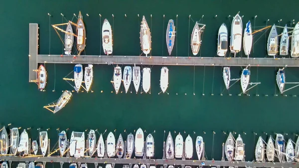 Overhead Antenn Utsikt Över Rimini Port Med Dockade Båtar Italien — Stockfoto