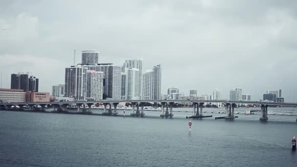 Miami Skyline Macarthur Causeway Buildings Reflections — Stock Video