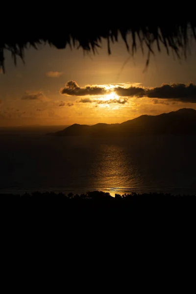 Fantastisk Solnedgång Tropisk — Stockfoto