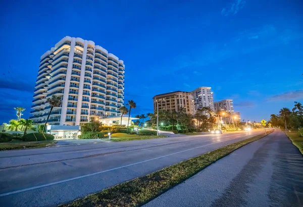 Boca Raton Byggnader Längs Florida State Road Vid Solnedgången Usa — Stockfoto