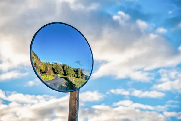 Miroir Rond Sur Poteau Dans Une Route Campagne Miroir Pour — Photo