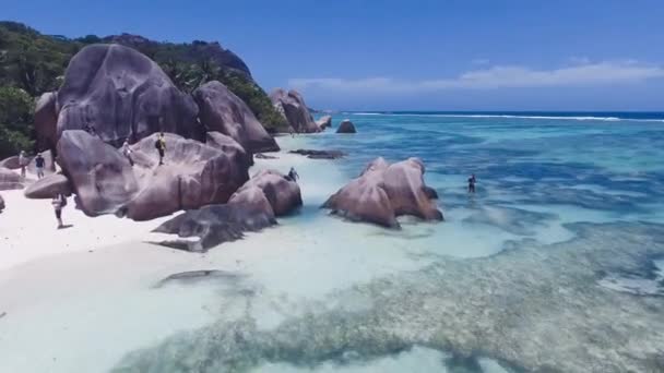 Scenic Aerial Footage Anse Source Argent Sunny Day — Stock Video