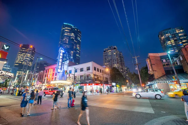 Vancouver August 2017 Stadstrafik Nattetid Sommarsäsongen — Stockfoto