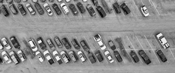 Luchtfoto Van Auto Grote Parkeerplaats Buiten Usa Outlet Winkelcentrum Parkeren — Stockfoto