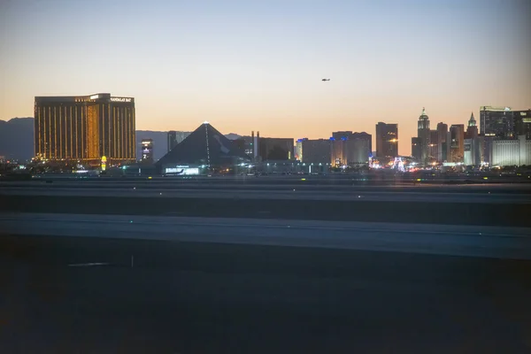 Las Vegas Kesäkuu 2018 Las Vegas Panorama Yöllä Kuuluisa Nauhat — kuvapankkivalokuva