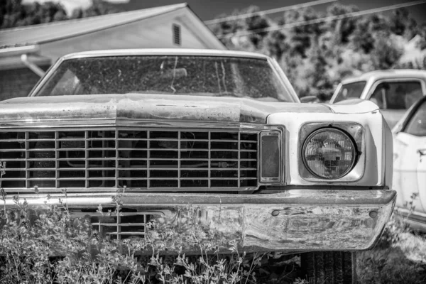 Auto Parts Store Middle Desert Summer Season Old Automobiles Car — Stock Photo, Image