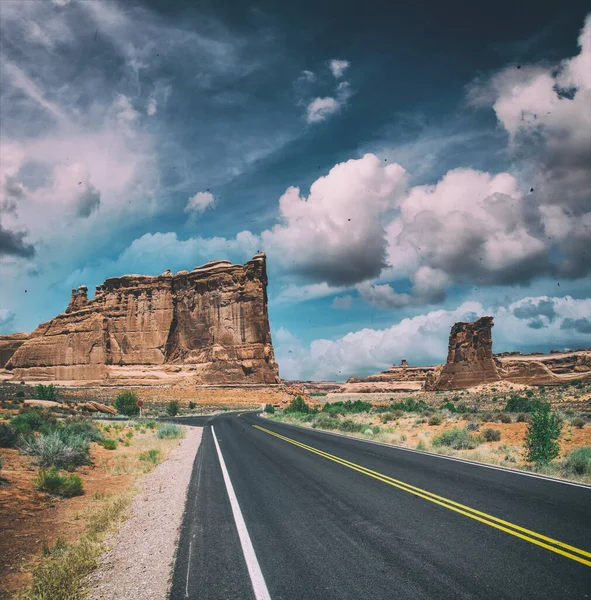 Strada Attraverso Arches National Park Nella Stagione Estiva Utah Stati — Foto Stock