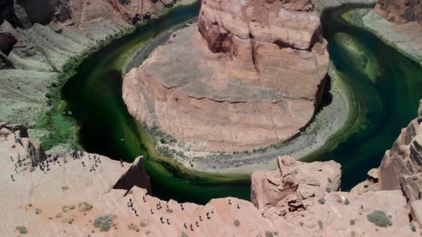 Vista aérea do drone do Arizona Horseshoe Bend meander do Rio Colorado em Glen Canyon — Vídeo de Stock