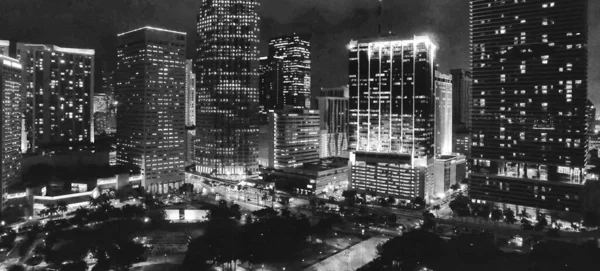 マイアミ 2016年2月 マイアミダウンタウンの空中夜景 街並や建物のスローモーション スローモーション — ストック写真