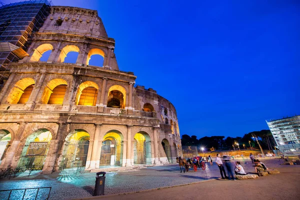 Rome Italy June 2014 Colosseum Homonymous Square Summer Night — 图库照片