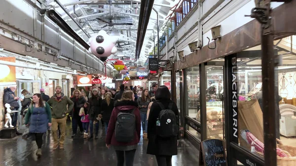 New York City December 2018 Turister Går Chelsea Market Långsamma — Stockfoto