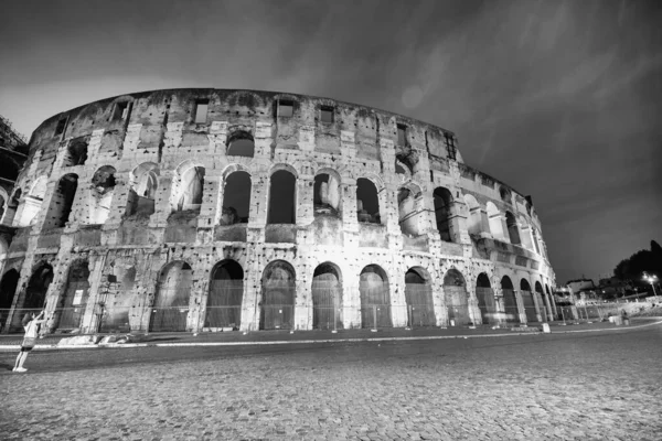 Rome Italy June 2014 Colosseum Homonymous Square Summer Night — стокове фото