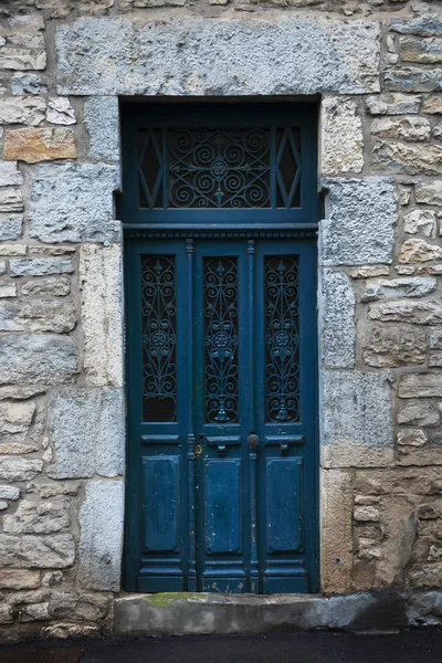 Antigua Puerta Azul Paredes Piedra Envejecida —  Fotos de Stock