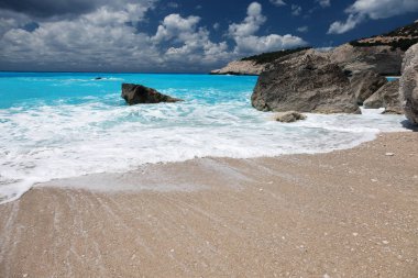 Lefkada Adasında güzel turkuaz deniz, Yunanistan.