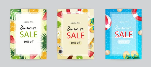 夏季销售矢量海报, 横幅模板。季节背景设置。热带框架与沙子海滩, 水, 叶子和果子, 冰淇淋. — 图库矢量图片