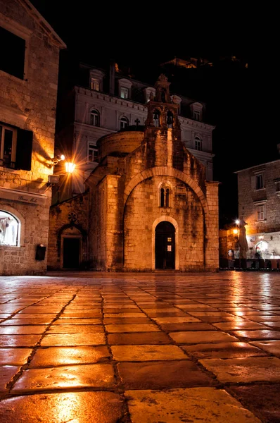 Vista Nocturna Iglesia Sveti Saint Luka Kotor Montenegro — Foto de Stock