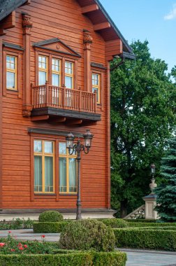 Mezhyhirya Milli Parkı 'nda ahşap Honka Club House, Kiev bölgesinin yeni Petrovtsy Vyshgorodsky İlçesi Köyü