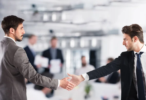ビジネス握手。チームワークとパートナーシップの概念 — ストック写真