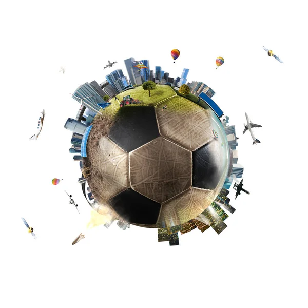 Глобальный взгляд на футбольный мир. футбольный мяч как планета — стоковое фото
