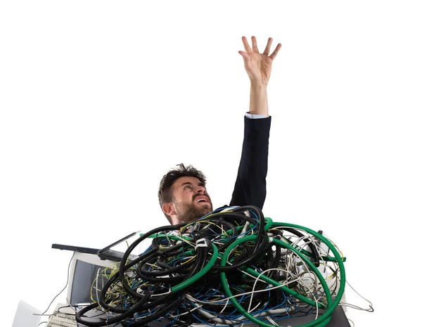 Un homme d'affaires piégé par des câbles. concept de stress et de surmenage — Photo