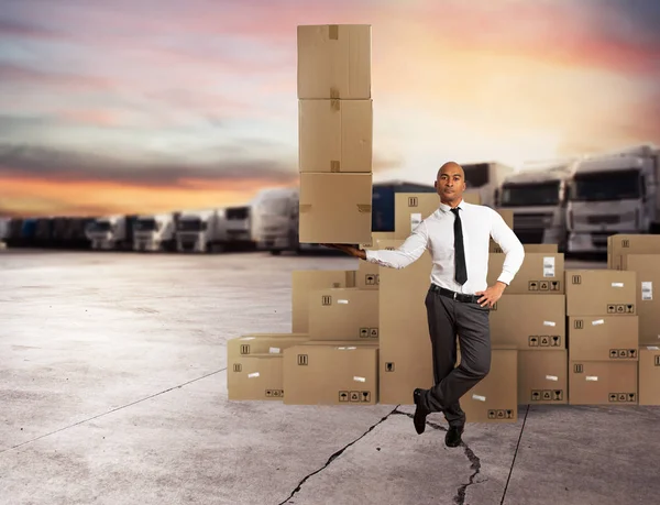 Businessman holds a pile of packages in a hand. concept of fast delivery — Stock Photo, Image