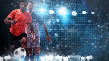 Bir meydan okuma ile arka planda bir futbol gol futbol oyuncular arasında yakın çekim