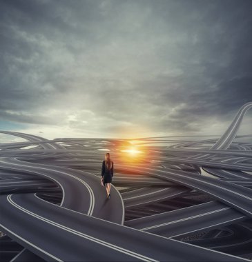 Bir iş kadını için kafası karışık bir sokak. Uzun ve zor kariyer kavramı