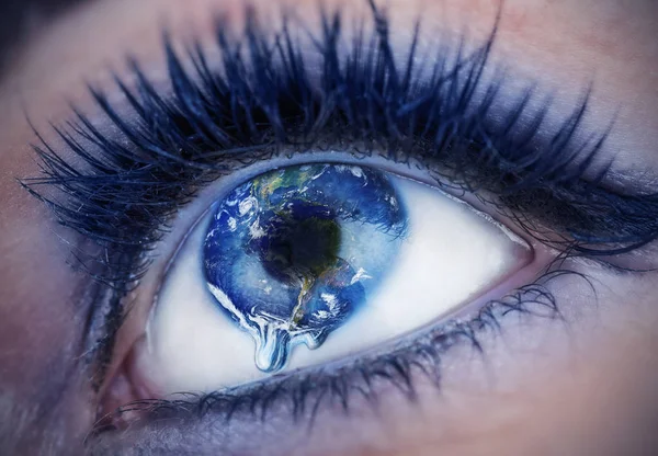 Eye with inside the World. Earth is crying due to pollution, wars, terrorism. Globe provided by NASA — Stock Photo, Image