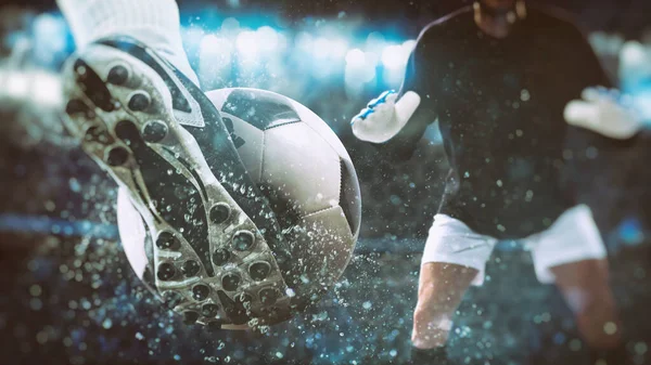 Scène de football lors d'un match de nuit avec gros plan d'une chaussure de football frappant le ballon avec puissance — Photo