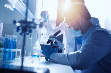 Tıp bilimi laboratuvarı. Virüs ve bakteri araştırması kavramı