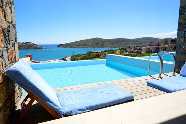 Schwimmbad Luxushotel Mit Blick Auf Die Insel Spinalonga Kreta Griechenland — Stockfoto