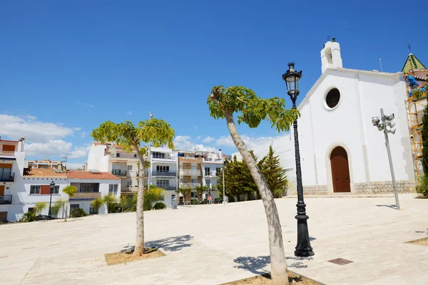 Iglesia Encuentra Sitges Árboles España —  Fotos de Stock