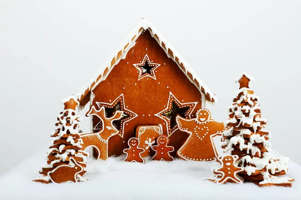 Family Reindeer Hand Made Eatable Gingerbread House New Year Trees — Stock Photo, Image