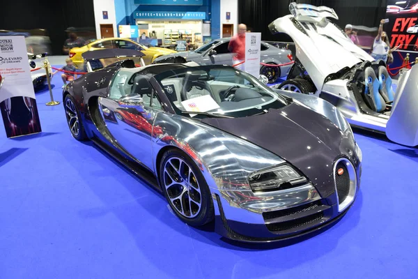 Dubai Uae November Bugatti Veyron Grand Sport Vitesse Sportscar Boulevard Royalty Free Stock Images