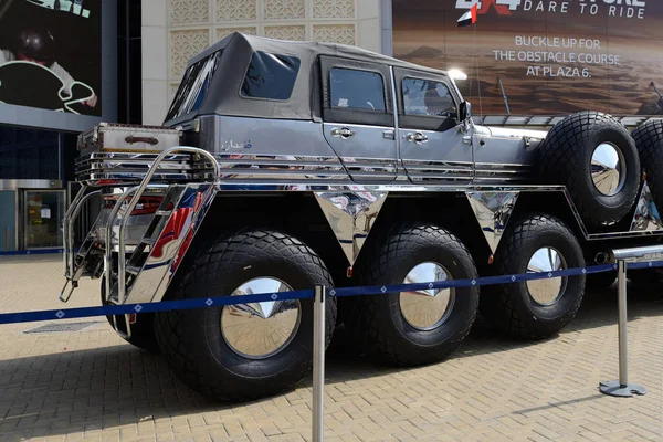 Dubai Emirados Árabes Unidos Novembro Carro Road Dhabiyan Está Dubai — Fotografia de Stock