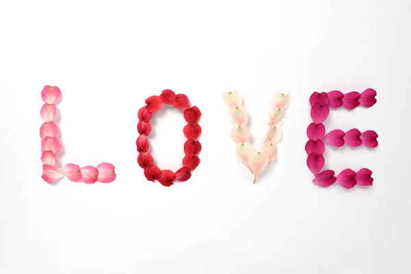 A palavra Amor feito de pétalas de flores de Alstroemeria e espaço de texto — Fotografia de Stock