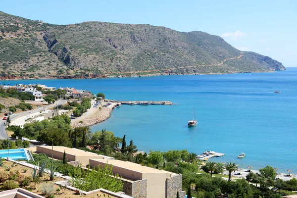 The beach at luxury hotel, Crete, Greece — Stock Photo, Image