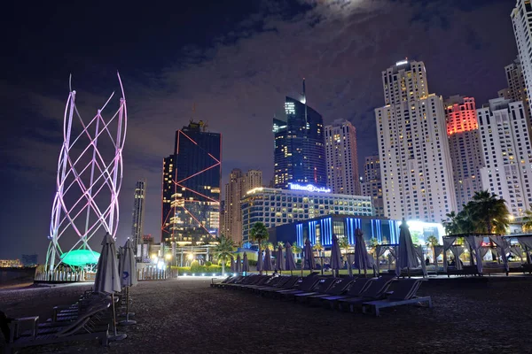 Dubai Zjednoczone Emiraty Arabskie Listopad Kolacja Restauracji Sky Oświetlenie Plażowe — Zdjęcie stockowe