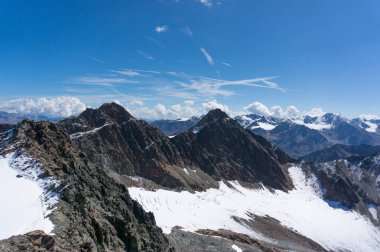 Avusturya 'da Alp yürüyüşü aşırı tatil manzarası