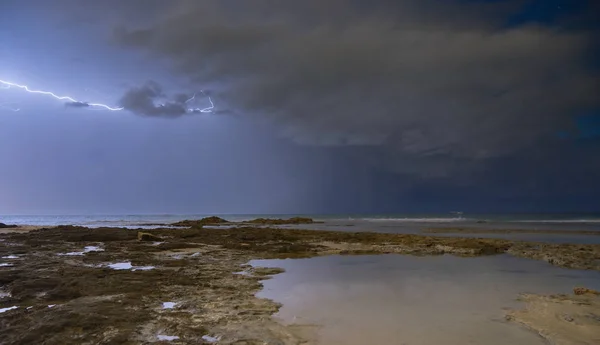 Burza Pogoda Piorunami Plaży Morskiej — Zdjęcie stockowe