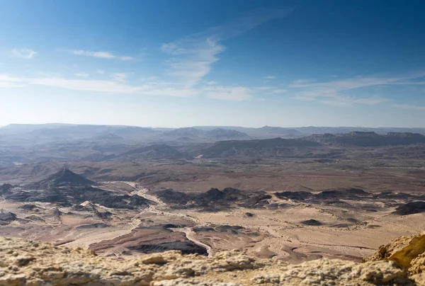 イスラエルの休暇中の砂漠の風景とハイキング — ストック写真