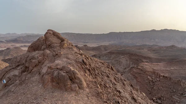 Cestování v parku Timna v pustině Izrael — Stock fotografie